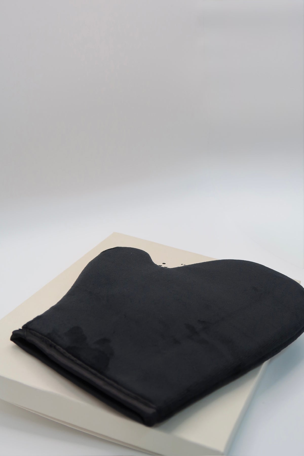 LARGE - LUXURY VELVET MITT